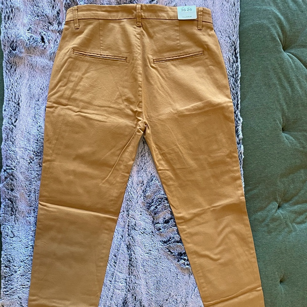 Pull&Bear Brown Capris